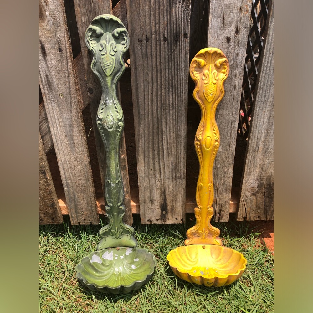 Vtg ROYAL  Metal Ladle Spoon Green Yellow  Wall Hanging MCM Planter Decor